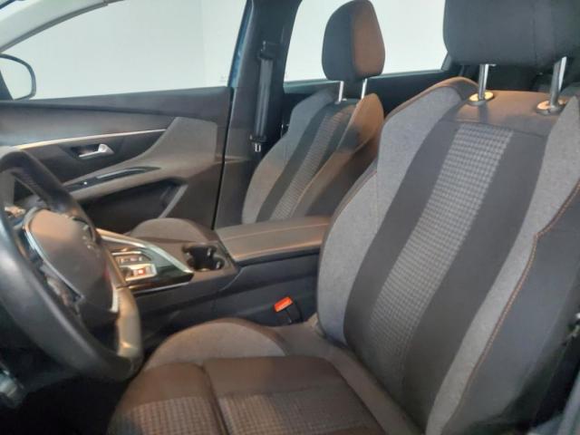 Peugeot 5008 image 8