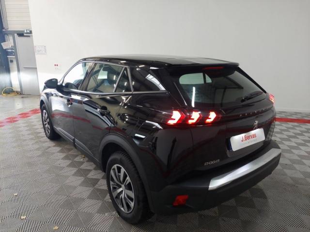 Peugeot 2008 image 2