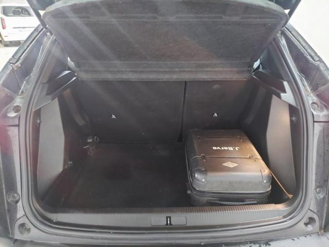 Peugeot 2008 image 1