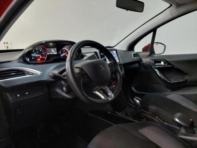 Peugeot 2008 image 8
