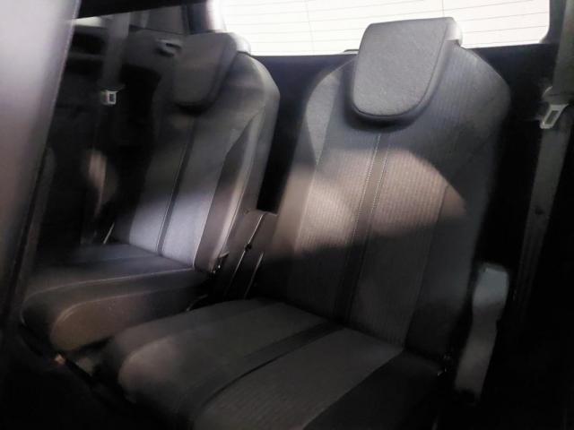 Peugeot 5008 image 1