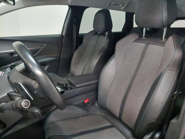 Peugeot 5008 image 8