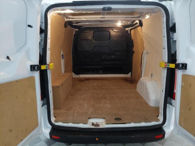 Ford Transit image 7