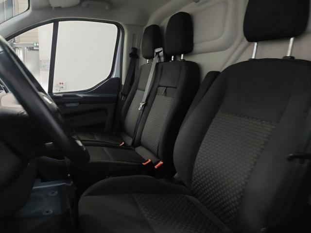 Ford Transit image 1