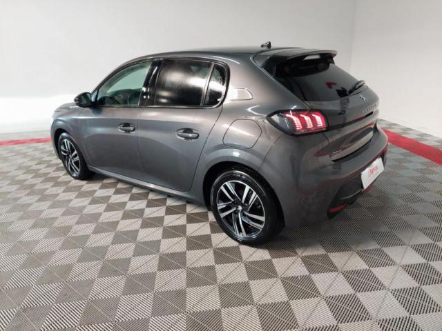 Peugeot 208 image 9