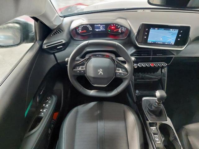 Peugeot 208 image 2