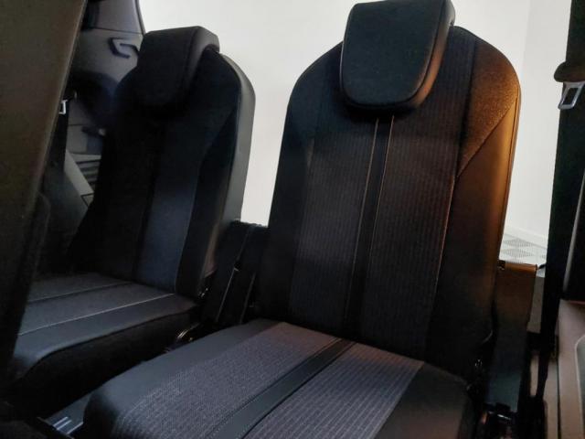 Peugeot 5008 image 7