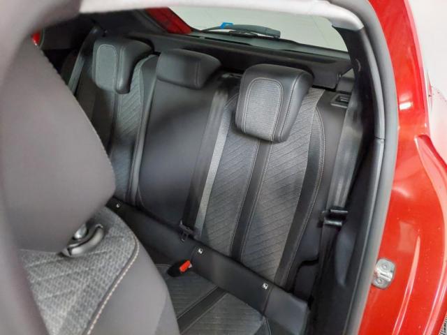 Peugeot 208 image 7