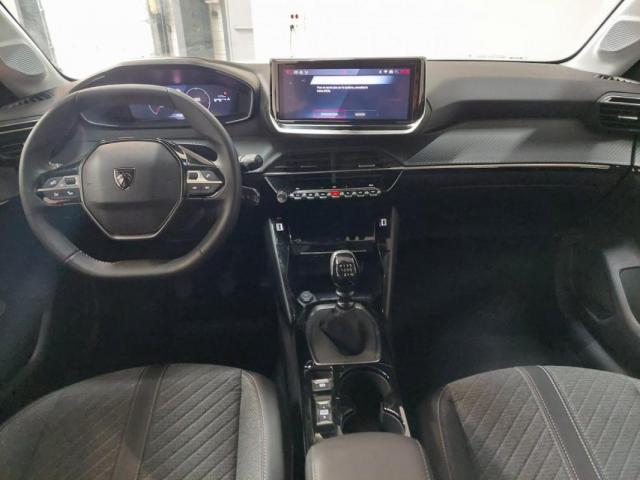 Peugeot 208 image 9
