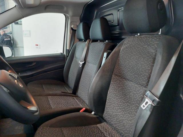Mercedes Benz Vito image 2
