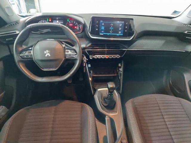 Peugeot 2008 image 1