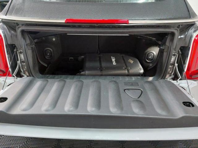 Mini Cabrio image 2