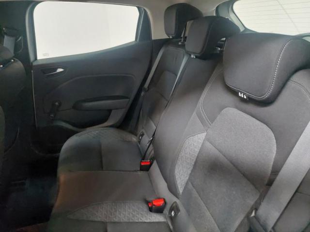 Renault Clio image 2