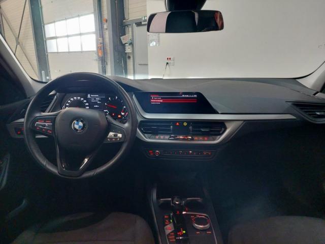 Bmw Série 1 image 6