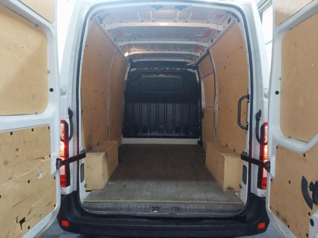 Renault Master image 1