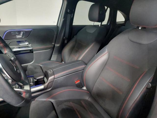 Mercedes Benz Gla image 6