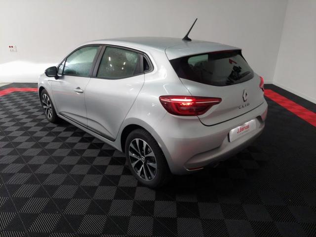 Renault Clio image 6