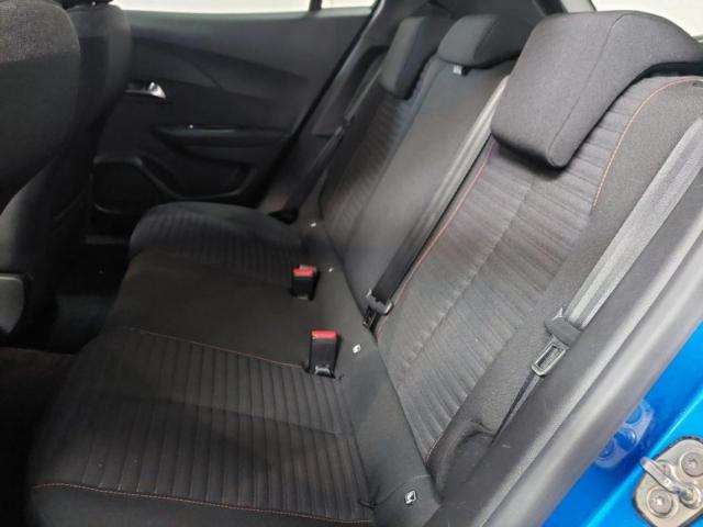 Peugeot 2008 image 3