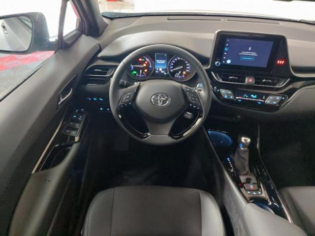 Toyota C-Hr image 9