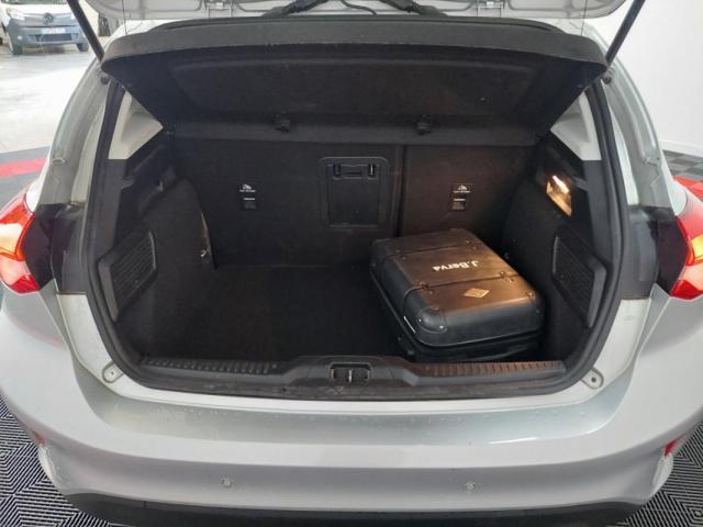 Ford Focus image 7