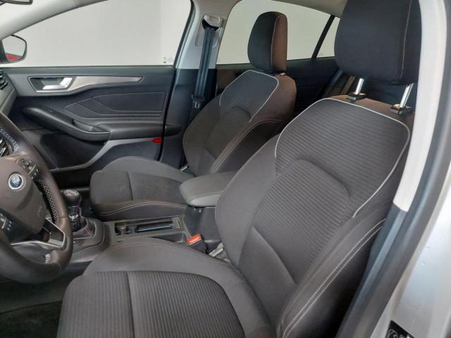 Ford Focus image 8