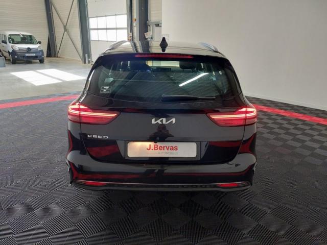 Kia Cee'D_sw image 7