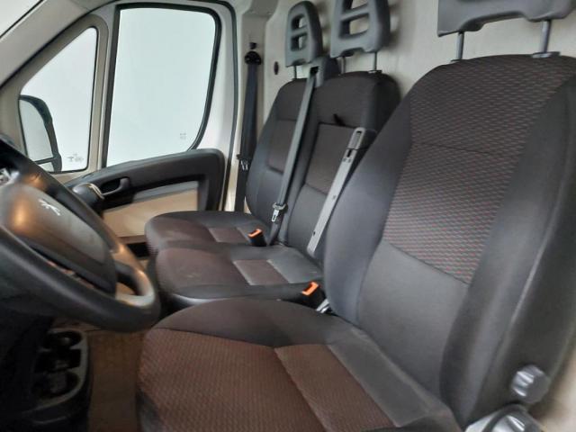Peugeot Boxer image 1
