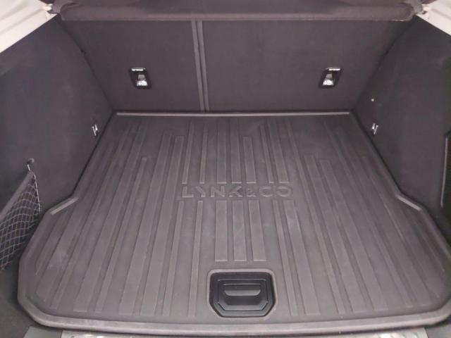 Lynk & Co 01 image 3