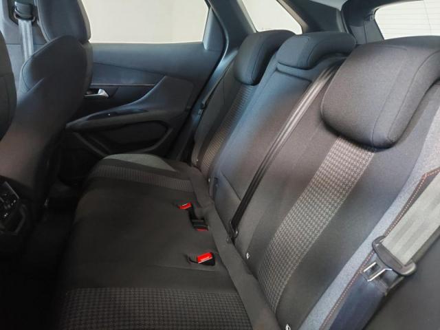 Peugeot 3008 image 4