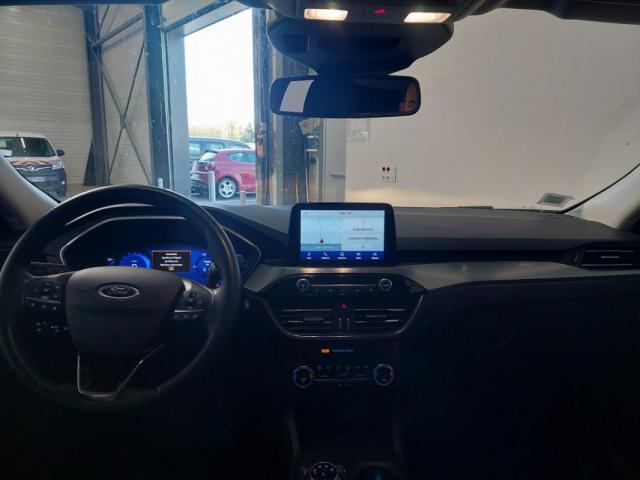 Ford Kuga image 2