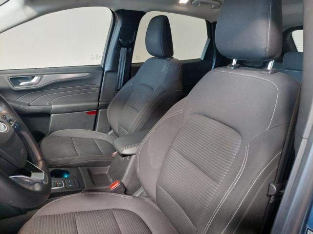 Ford Kuga image 4