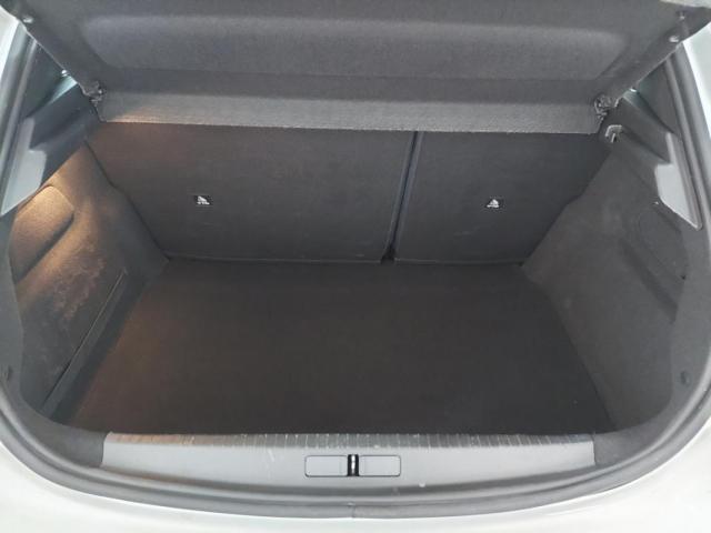 Peugeot 208 image 3