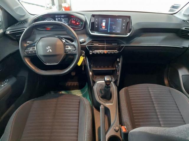 Peugeot 208 image 7