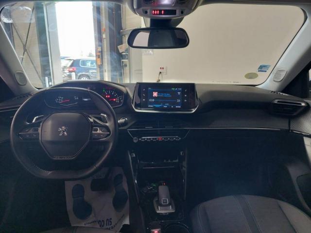 Peugeot 2008 image 3