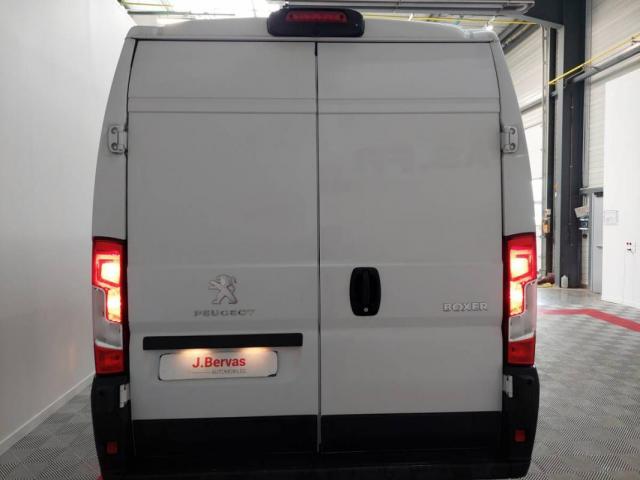 Peugeot Boxer image 1