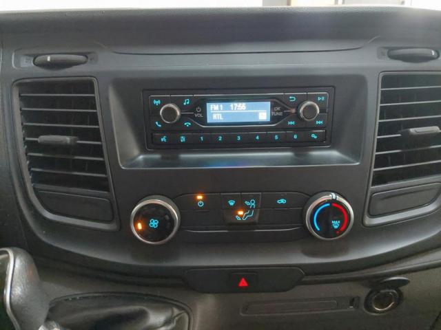 Ford Transit Custom image 9