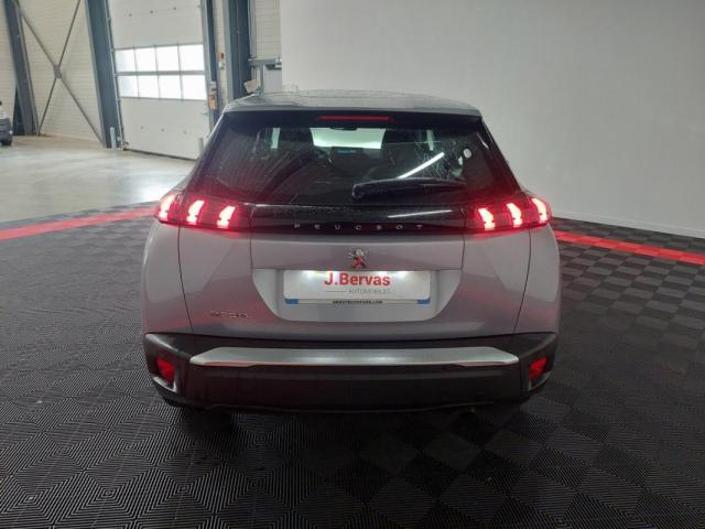 Peugeot 2008 image 6