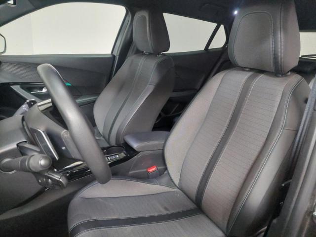 Peugeot 2008 image 7