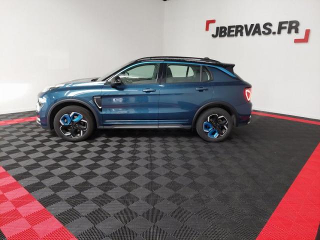Lynk & Co 01 image 2