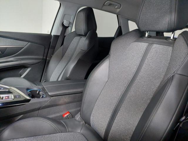 Peugeot 3008 image 8