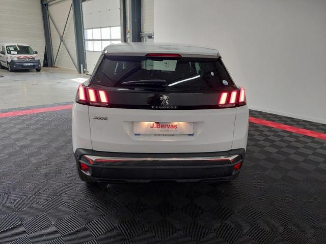 Peugeot 3008 image 3