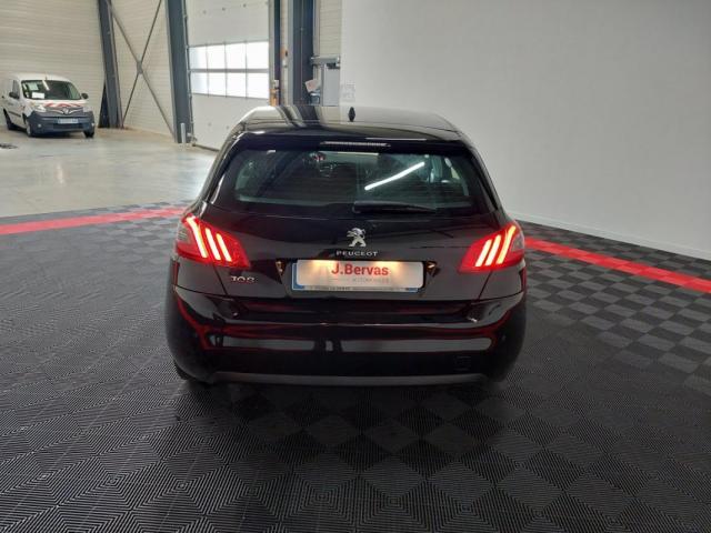 Peugeot 308 image 8