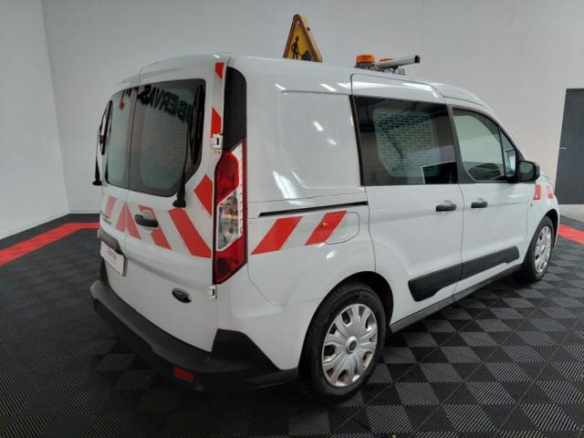 Ford Transit Connect image 9