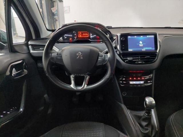 Peugeot 208 image 4