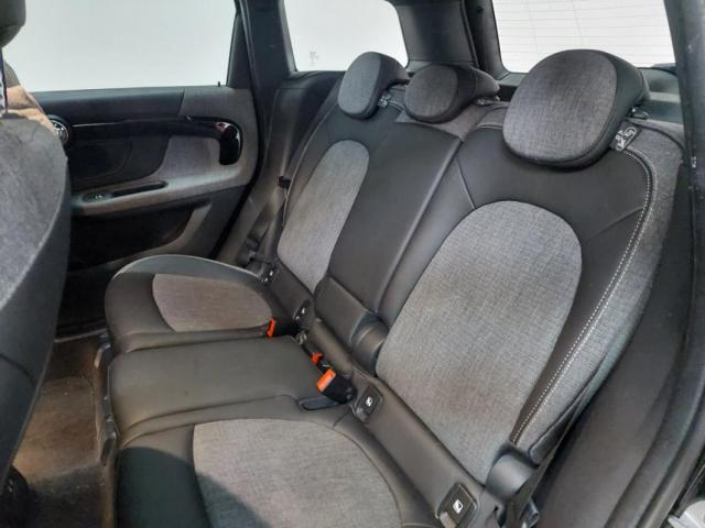Mini Countryman image 2