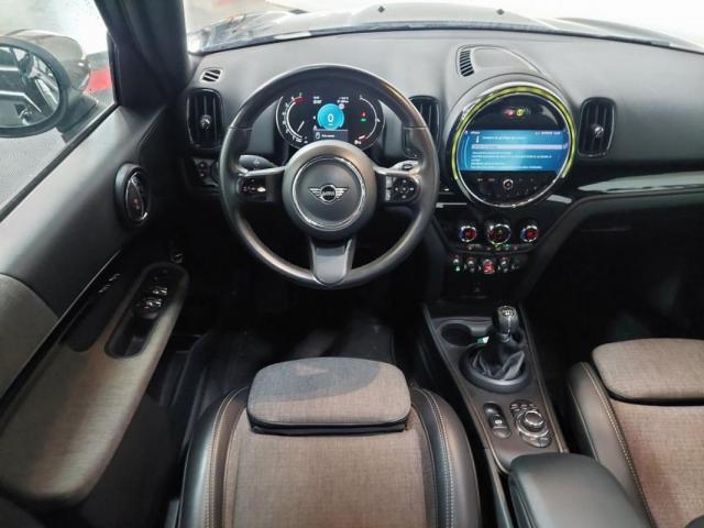Mini Countryman image 3