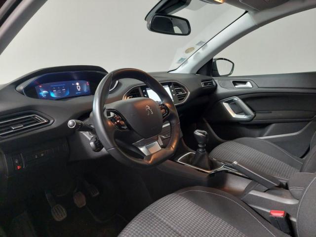 Peugeot 308 image 5