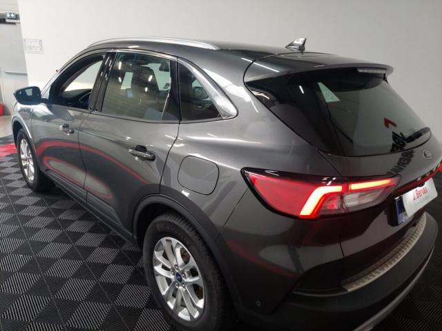 Ford Kuga image 6