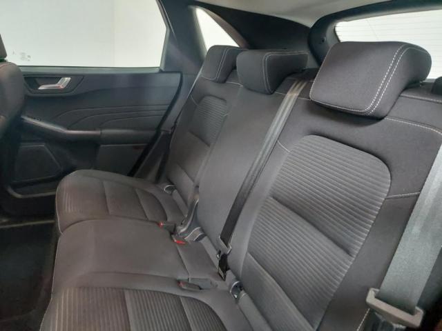 Ford Kuga image 9
