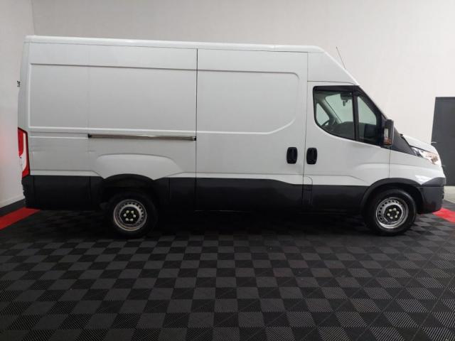 Iveco Daily image 6
